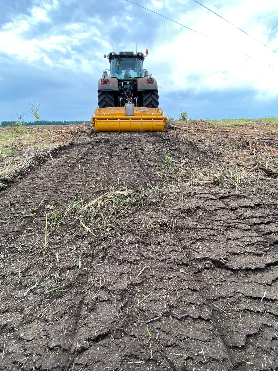 Трактор Massey Fergusson с финским ротоватором Mericrusher MJS-241DTG в Ульяновской области